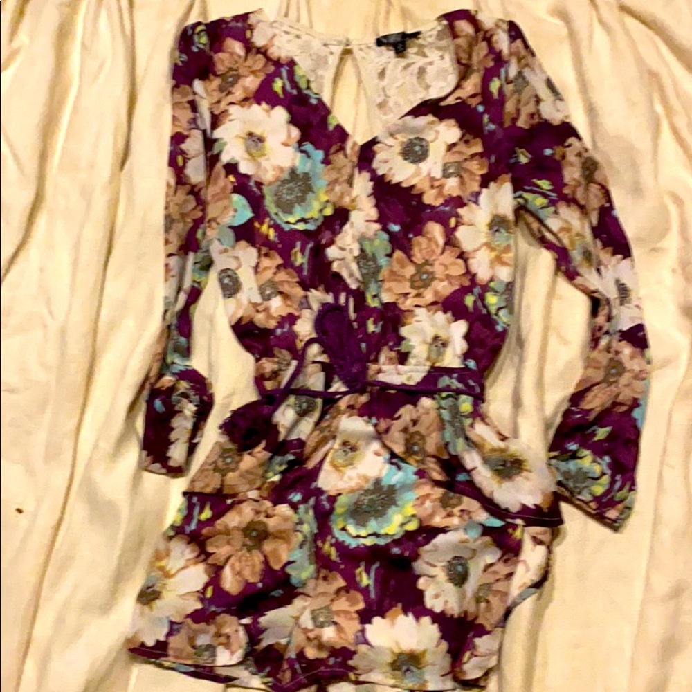 TCEC lace backless long sleeve romper